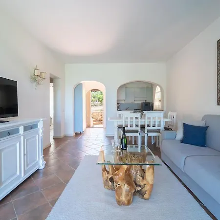 Appartamento Garden Bay - Oasi Deluxe Con Vista Mare E Piscina Liscia di Vacca